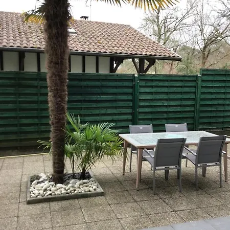 Agreable Appartement A 1Km Du Centre De La Teste-De-Buch Exterior photo